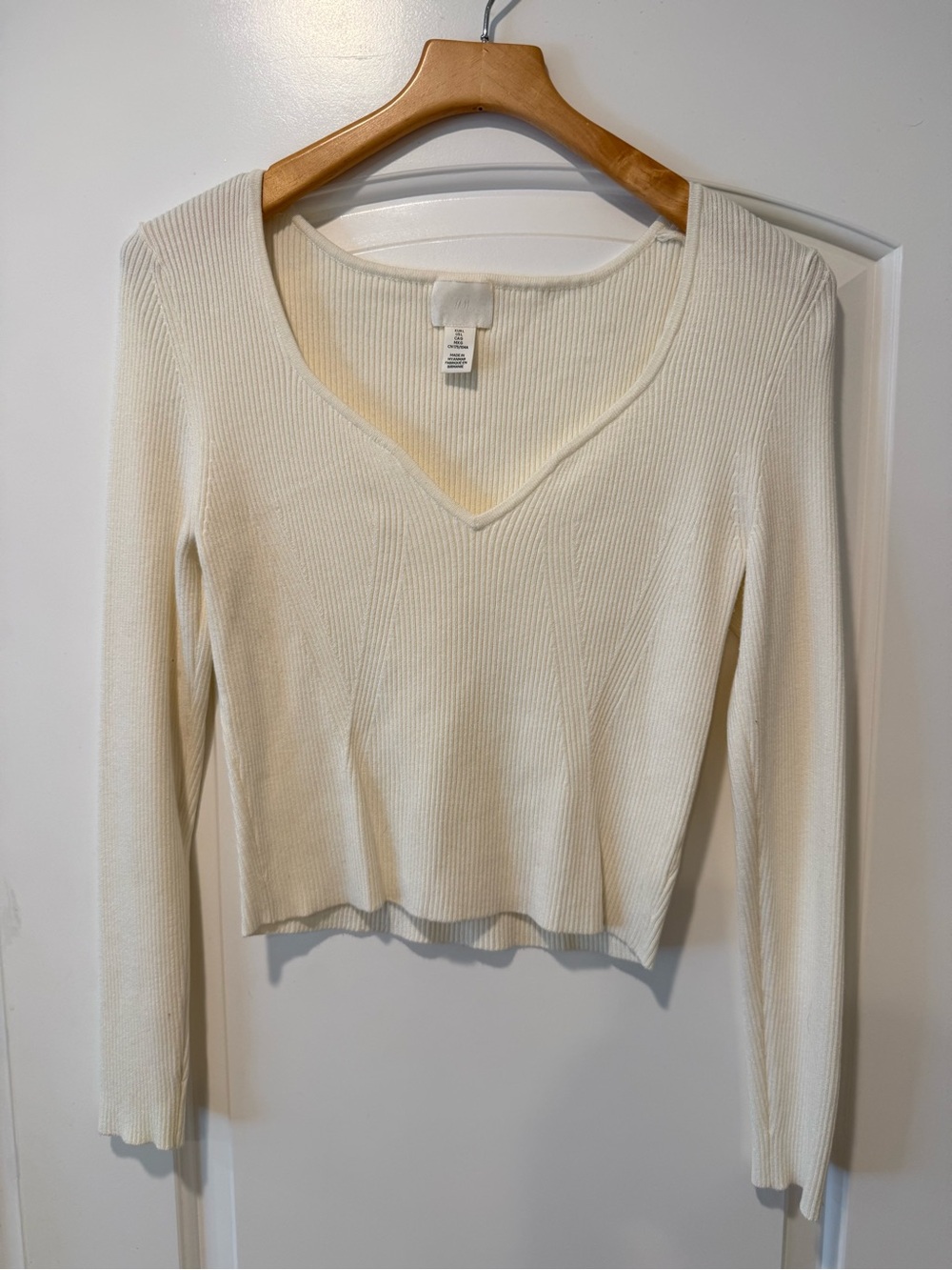 H&M Cream Ribbed V-Neck Long Sleeve Sweater